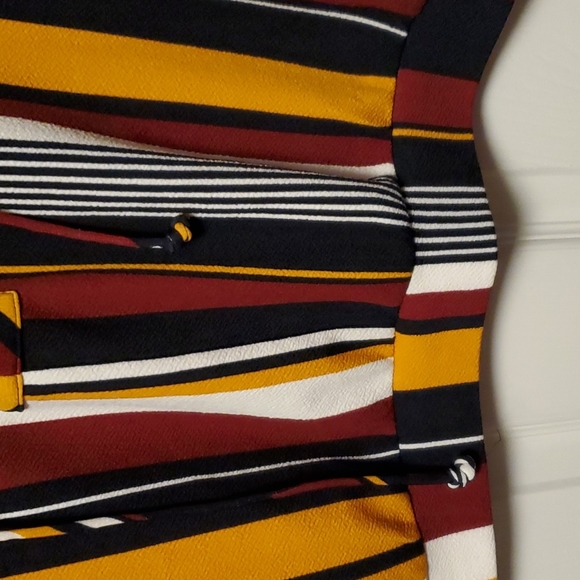 Jennie & Marlis Colorful Striped Blouse - Picture 4 of 6